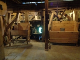 Cooper's Mill, NJ
Interior 2 Receiving Bins